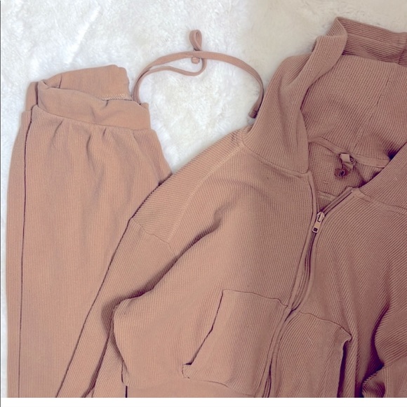 Skims waffle set in caramel top size medium bottoms size small soft stretchy - Picture 5 of 6